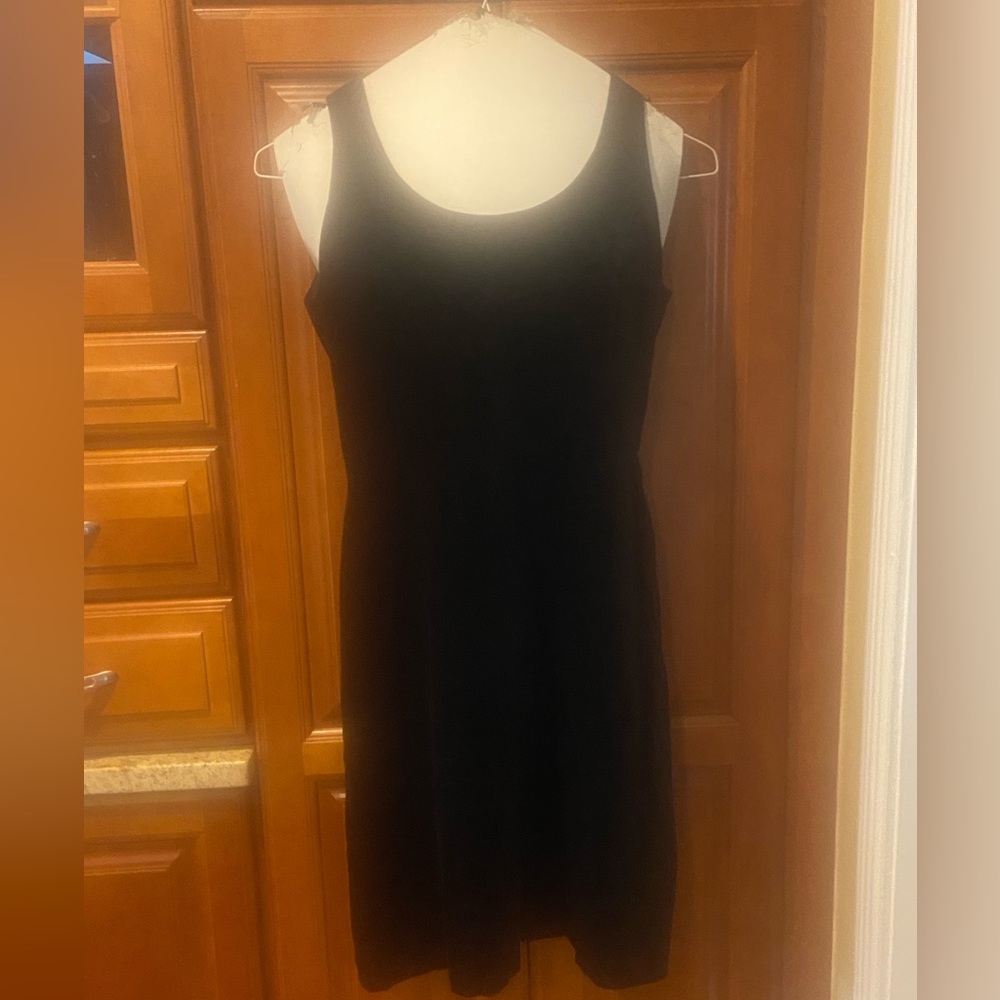 Louis Feraud Black Velvet Sheath Sleeveless Dress - Size 6